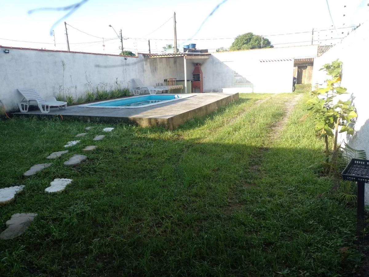 Vila Agradavel Com Piscina. Villa เปรูอิบี ภายนอก รูปภาพ