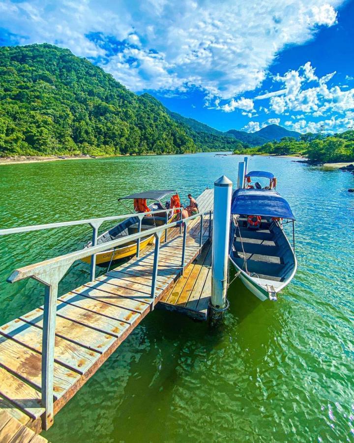 Vila Agradavel Com Piscina. Villa เปรูอิบี ภายนอก รูปภาพ